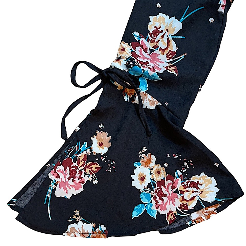 Band of Gypsies Romper Black w/ Floral Print S - Picture 11 of 12